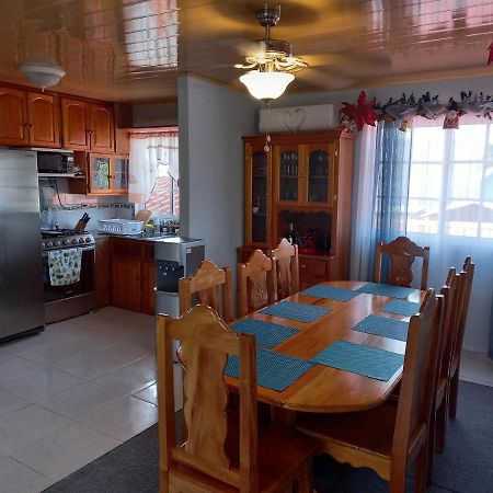 Urania House Villa Bocas del Toro Buitenkant foto