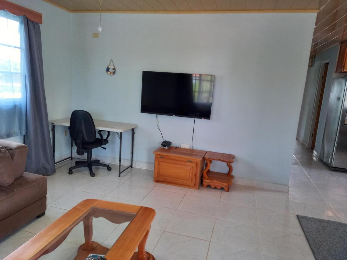 Urania House Villa Bocas del Toro Buitenkant foto