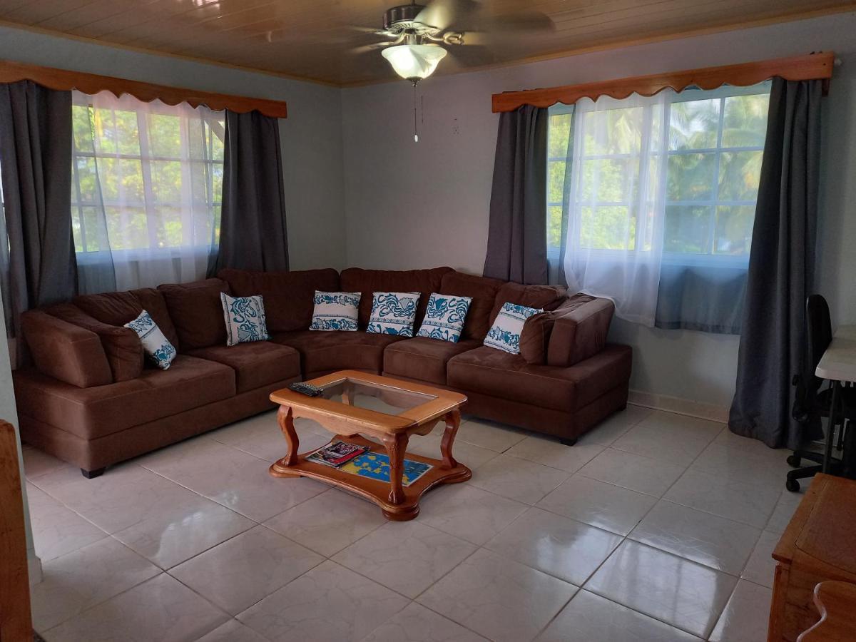 Urania House Villa Bocas del Toro Buitenkant foto